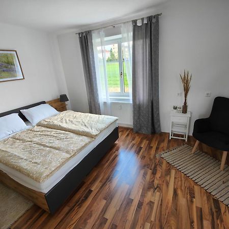 Ferienwohnung Am Freibad ลอยช์ชาค ภายนอก รูปภาพ